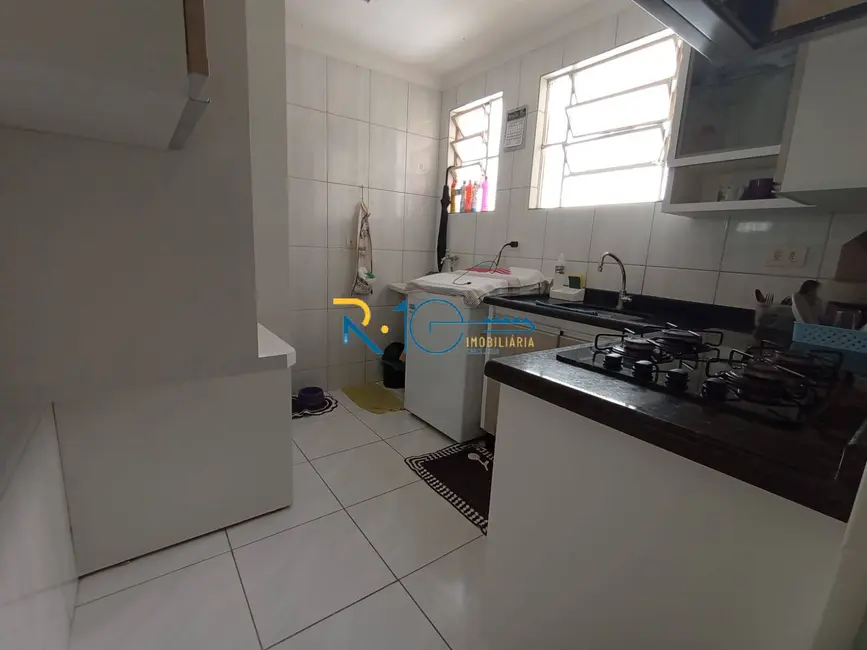 Apartamento com 3 quartos à venda, 64m2 em Vale dos Tucanos, Londrina - PR - imagem 3 Foto 3 de Apartamento com 3 quartos à venda, 64m2 em Vale dos Tucanos, Londrina - PR