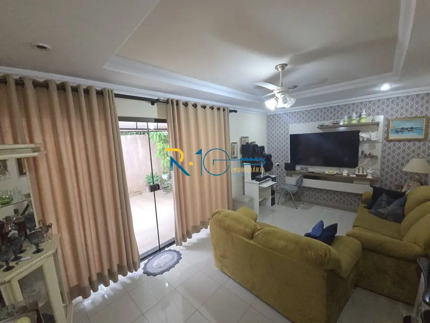 Sala Comercial à venda, 250m2 em Petrópolis, Londrina - PR - imagem 6 Foto 6 de Sala Comercial à venda, 250m2 em Petrópolis, Londrina - PR