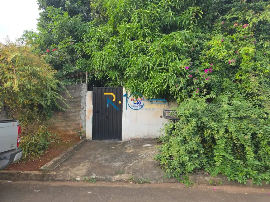 Casa com 2 quartos à venda, 250m2 em Santa Joana, Londrina - PR - imagem 1 Foto 1 de Casa com 2 quartos à venda, 250m2 em Santa Joana, Londrina - PR