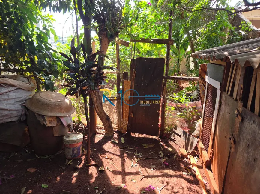 Terreno / Lote à venda, 250m2 em Santa Joana, Londrina - PR - imagem 7 Foto 7 de Terreno / Lote à venda, 250m2 em Santa Joana, Londrina - PR