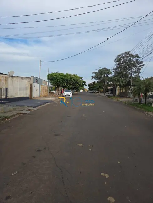 Foto 1 de Terreno / Lote à venda, 250m2 em Santa Joana, Londrina - PR