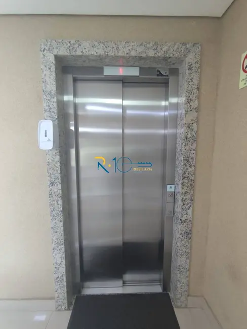 Apartamento com 2 quartos à venda, 48m2 em Conjunto Habitacional Doutor Farid Libos, Londrina - PR - imagem 9 Foto 9 de Apartamento com 2 quartos à venda, 48m2 em Conjunto Habitacional Doutor Farid Libos, Londrina - PR