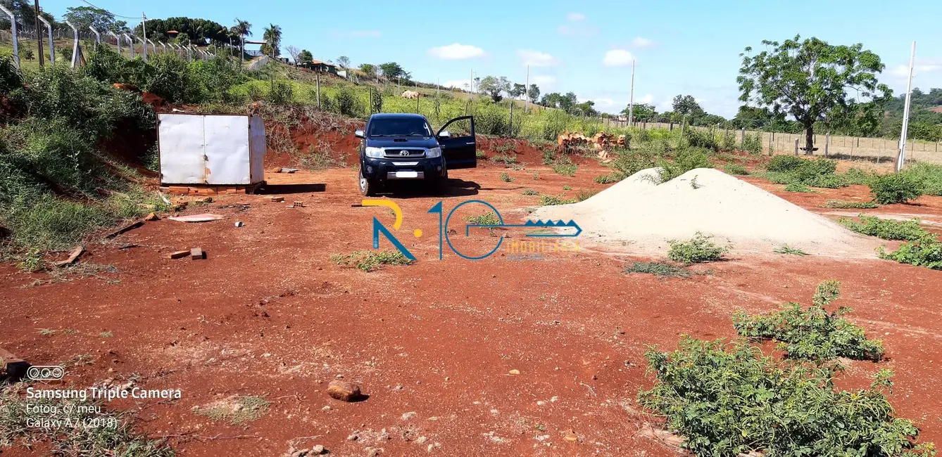 Chácara à venda, 2260m2 em Londrina - PR - imagem 7 Foto 7 de Chácara à venda, 2260m2 em Londrina - PR