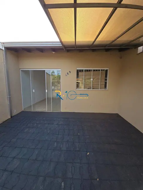 Casa com 2 quartos à venda, 80m2 em Itapoã, Londrina - PR - imagem 2 Foto 2 de Casa com 2 quartos à venda, 80m2 em Itapoã, Londrina - PR