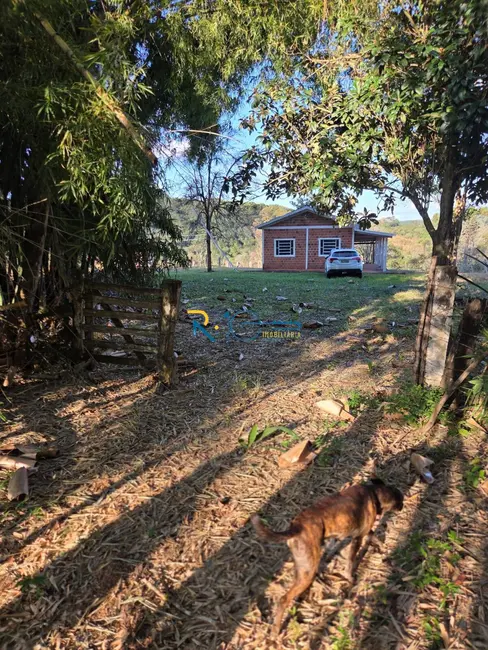 Sítio / Rancho com 2 quartos à venda em Tamarana, PR - imagem 1 Foto 1 de Sítio / Rancho com 2 quartos à venda em Tamarana, PR