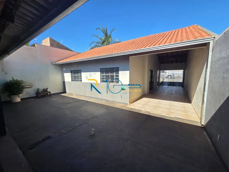 Casa com 3 quartos à venda, 250m2 em Três Marcos, Londrina - PR - imagem 1 Foto 1 de Casa com 3 quartos à venda, 250m2 em Três Marcos, Londrina - PR