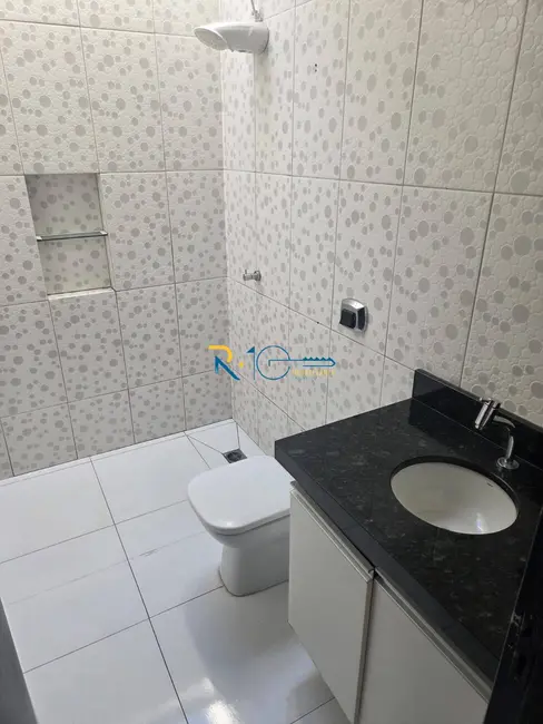 Casa com 3 quartos à venda, 250m2 em Três Marcos, Londrina - PR - imagem 7 Foto 7 de Casa com 3 quartos à venda, 250m2 em Três Marcos, Londrina - PR