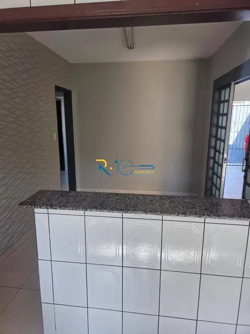 Casa com 3 quartos à venda, 250m2 em Três Marcos, Londrina - PR - imagem 9 Foto 9 de Casa com 3 quartos à venda, 250m2 em Três Marcos, Londrina - PR