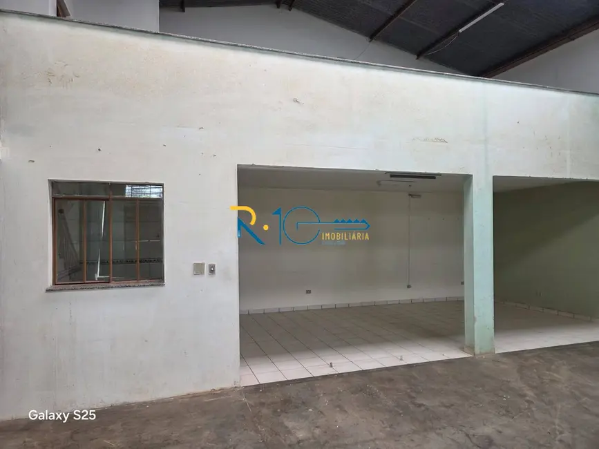 Foto 3 de Sala Comercial para alugar, 230m2 em Operária, Londrina - PR