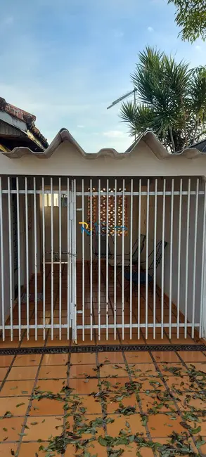 Foto 6 de Casa com 3 quartos para alugar, 330m2 em Jardim Alah, Londrina - PR