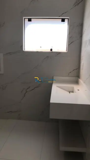 Foto 8 de Sobrado com 3 quartos à venda, 265m2 em Califórnia, Londrina - PR