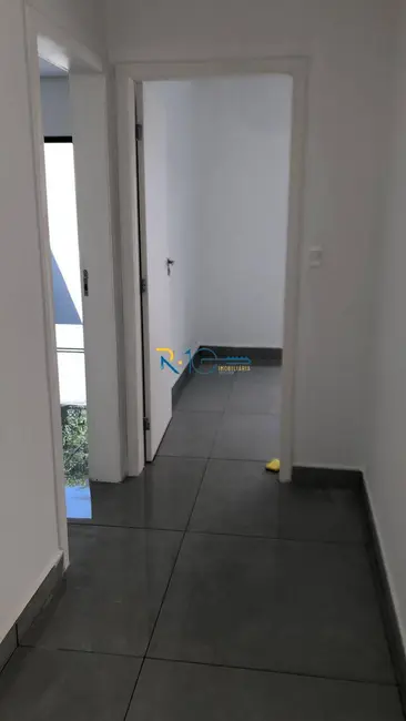 Foto 4 de Sobrado com 3 quartos à venda, 265m2 em Califórnia, Londrina - PR