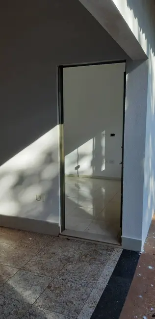 Casa com 2 quartos à venda, 60m2 em Londrina - PR - imagem 5 Foto 5 de Casa com 2 quartos à venda, 60m2 em Londrina - PR