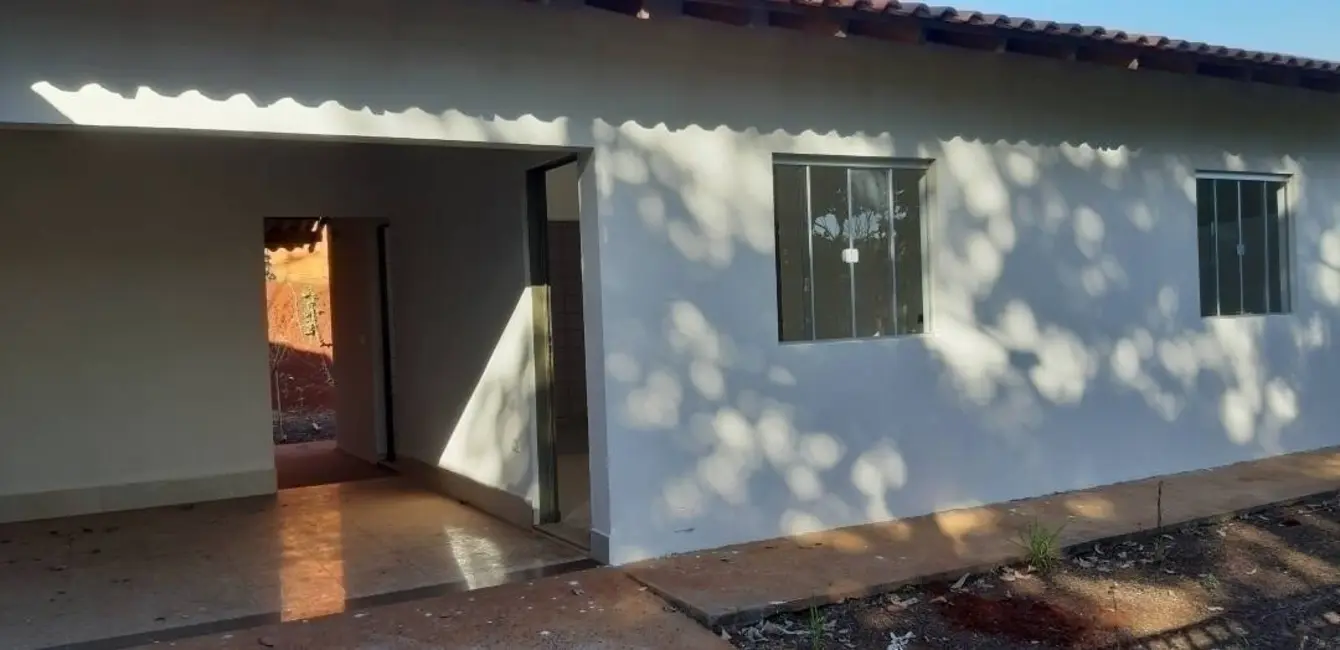Casa com 2 quartos à venda, 60m2 em Londrina - PR - imagem 3 Foto 3 de Casa com 2 quartos à venda, 60m2 em Londrina - PR