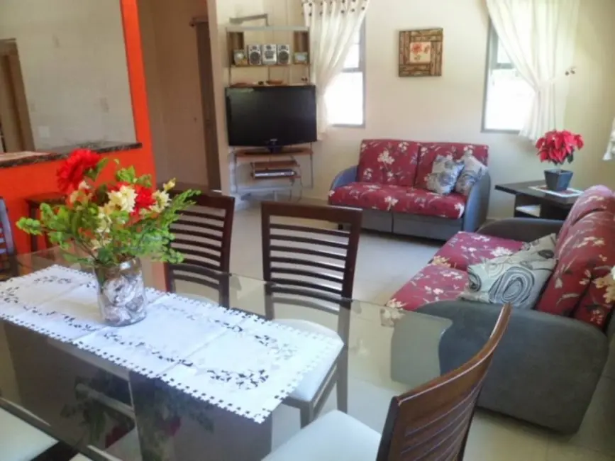 Foto 4 de Casa com 3 quartos para alugar, 200m2 em Canasvieiras, Florianopolis - SC