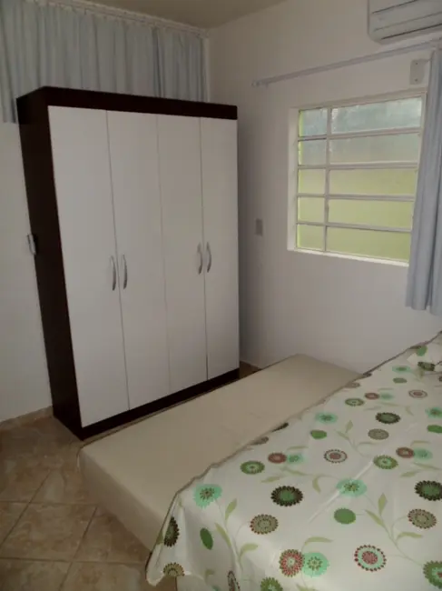 Foto 13 de Casa com 4 quartos para alugar, 200m2 em Canasvieiras, Florianopolis - SC