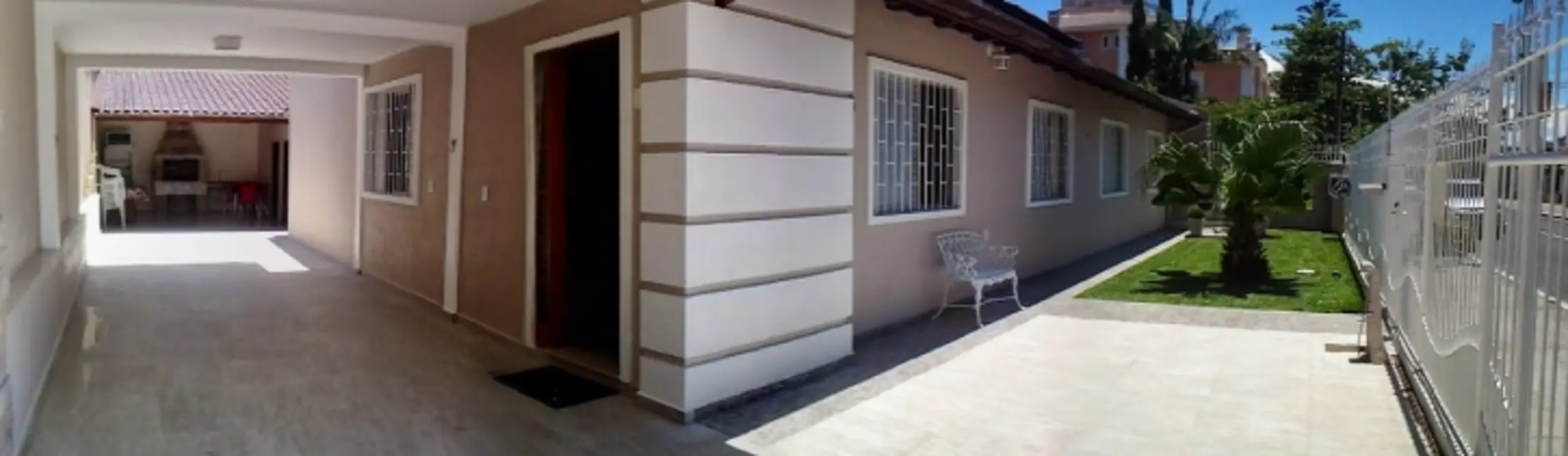 Foto 3 de Casa com 4 quartos para alugar, 130m2 em Canasvieiras, Florianopolis - SC