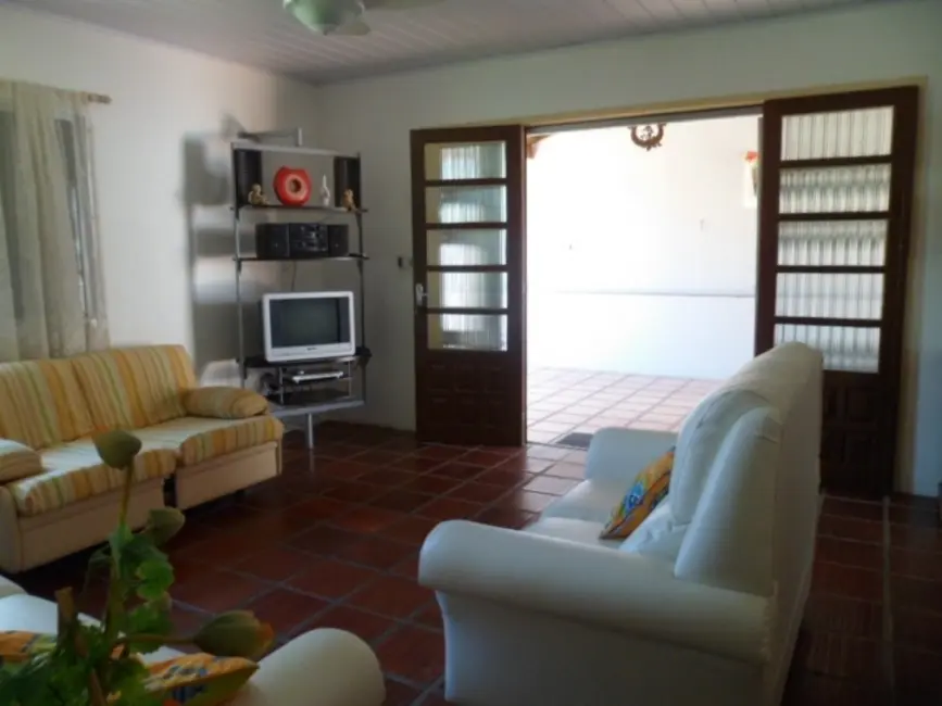 Foto 8 de Casa com 4 quartos para alugar, 130m2 em Canasvieiras, Florianopolis - SC