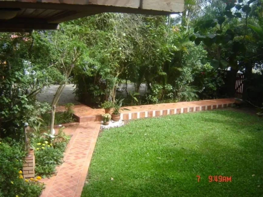 Foto 2 de Apartamento com 1 quarto para alugar, 35m2 em Campeche, Florianopolis - SC
