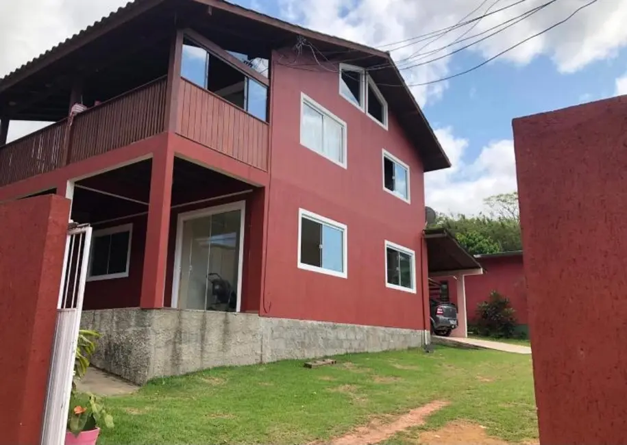Foto 1 de Casa com 2 quartos para alugar, 80m2 em Campeche, Florianopolis - SC