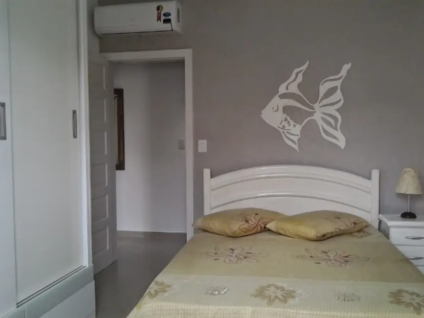 Foto 16 de Casa com 4 quartos para alugar, 200m2 em Canasvieiras, Florianopolis - SC