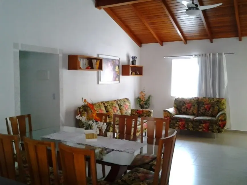 Foto 11 de Casa com 4 quartos para alugar, 200m2 em Canasvieiras, Florianopolis - SC