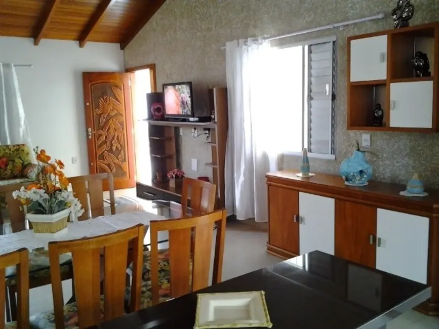 Casa com 4 quartos para alugar, 200m2 em Canasvieiras, Florianopolis - SC - imagem 6 Foto 6 de Casa com 4 quartos para alugar, 200m2 em Canasvieiras, Florianopolis - SC