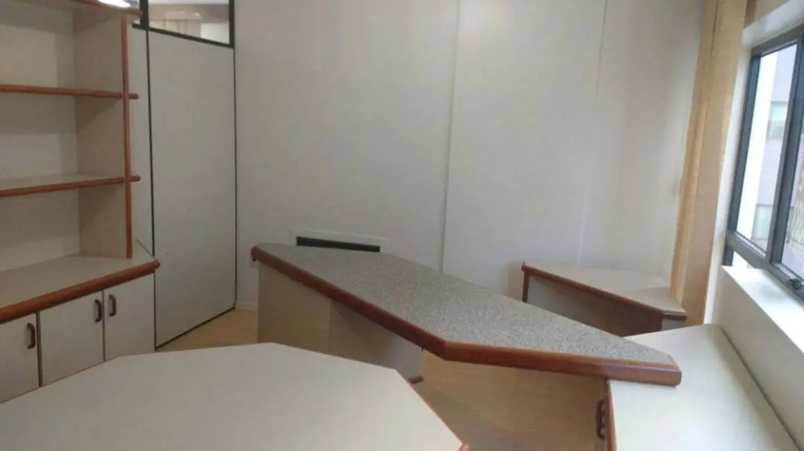 Foto 2 de Sala Comercial à venda, 61m2 em Centro, Florianopolis - SC