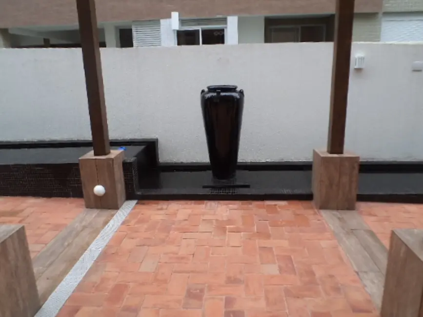 Foto 6 de Apartamento com 2 quartos para alugar, 98m2 em Florianopolis - SC