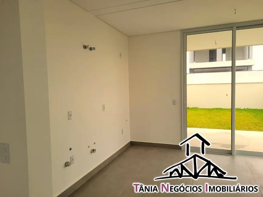 Foto 4 de Casa com 3 quartos à venda, 136m2 em Campeche, Florianopolis - SC