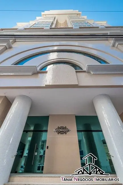 Foto 3 de Apartamento com 3 quartos à venda, 135m2 em Centro, Balneario Camboriu - SC