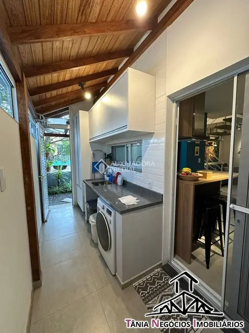 Foto 2 de Casa com 2 quartos à venda, 77m2 em Ribeirão da Ilha, Florianopolis - SC