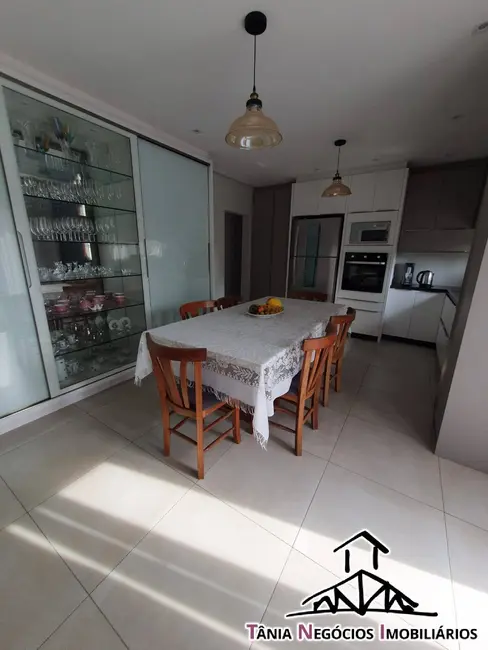 Casa com 4 quartos à venda e para alugar, 600m2 em Campeche, Florianopolis - SC - imagem 7 Foto 7 de Casa com 4 quartos à venda e para alugar, 600m2 em Campeche, Florianopolis - SC