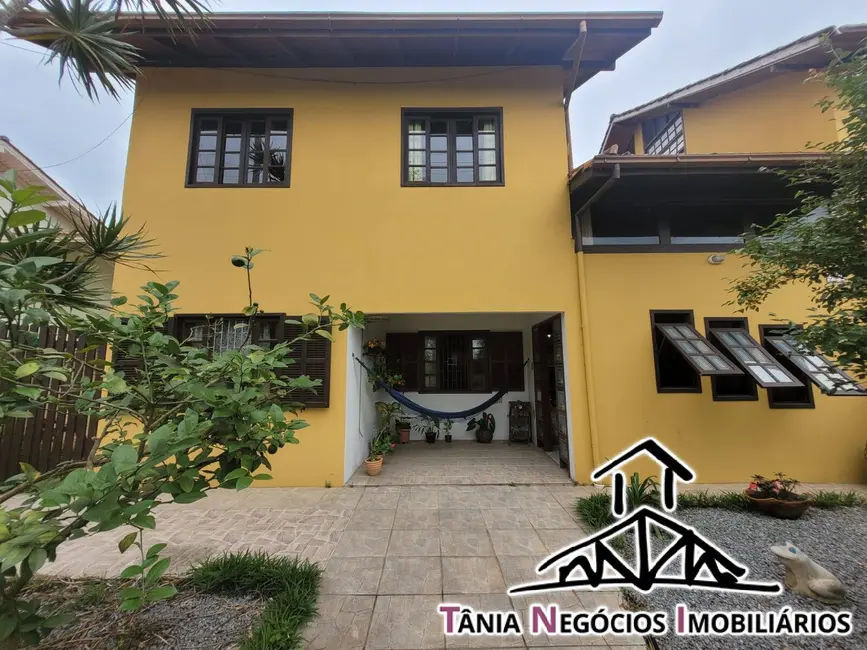 Foto 2 de Casa com 3 quartos para alugar, 190m2 em Campeche, Florianopolis - SC
