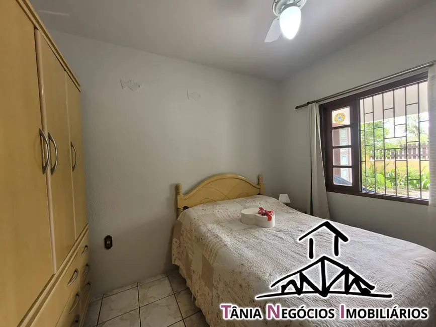 Foto 13 de Casa com 3 quartos para alugar, 190m2 em Campeche, Florianopolis - SC