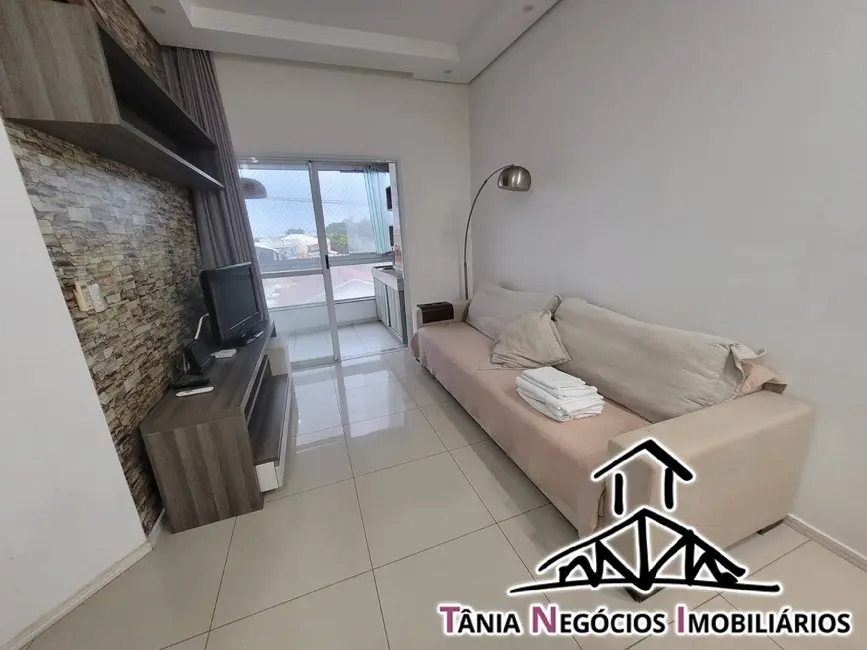 Apartamento com 3 quartos para alugar, 89m2 em Campeche, Florianopolis - SC - imagem 4 Foto 4 de Apartamento com 3 quartos para alugar, 89m2 em Campeche, Florianopolis - SC