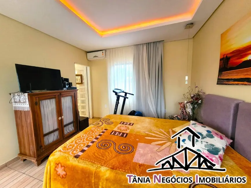 Foto 9 de Casa com 3 quartos à venda e para alugar, 100m2 em Tapera da Base, Florianopolis - SC