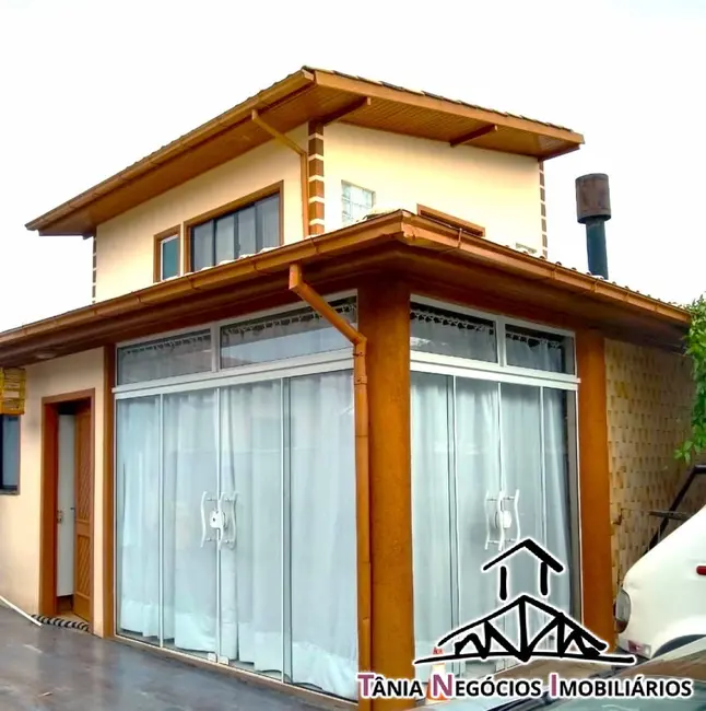 Foto 1 de Casa com 3 quartos à venda e para alugar, 100m2 em Tapera da Base, Florianopolis - SC