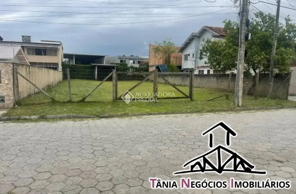 Foto 1 de Terreno / Lote à venda, 450m2 em Campeche, Florianopolis - SC