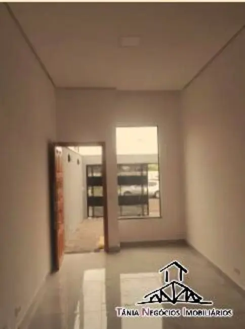 Casa com 3 quartos à venda, 75m2 em Jardim Montecatini, Londrina - PR - imagem 4 Foto 4 de Casa com 3 quartos à venda, 75m2 em Jardim Montecatini, Londrina - PR