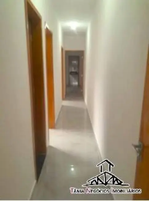 Casa com 3 quartos à venda, 75m2 em Jardim Montecatini, Londrina - PR - imagem 9 Foto 9 de Casa com 3 quartos à venda, 75m2 em Jardim Montecatini, Londrina - PR