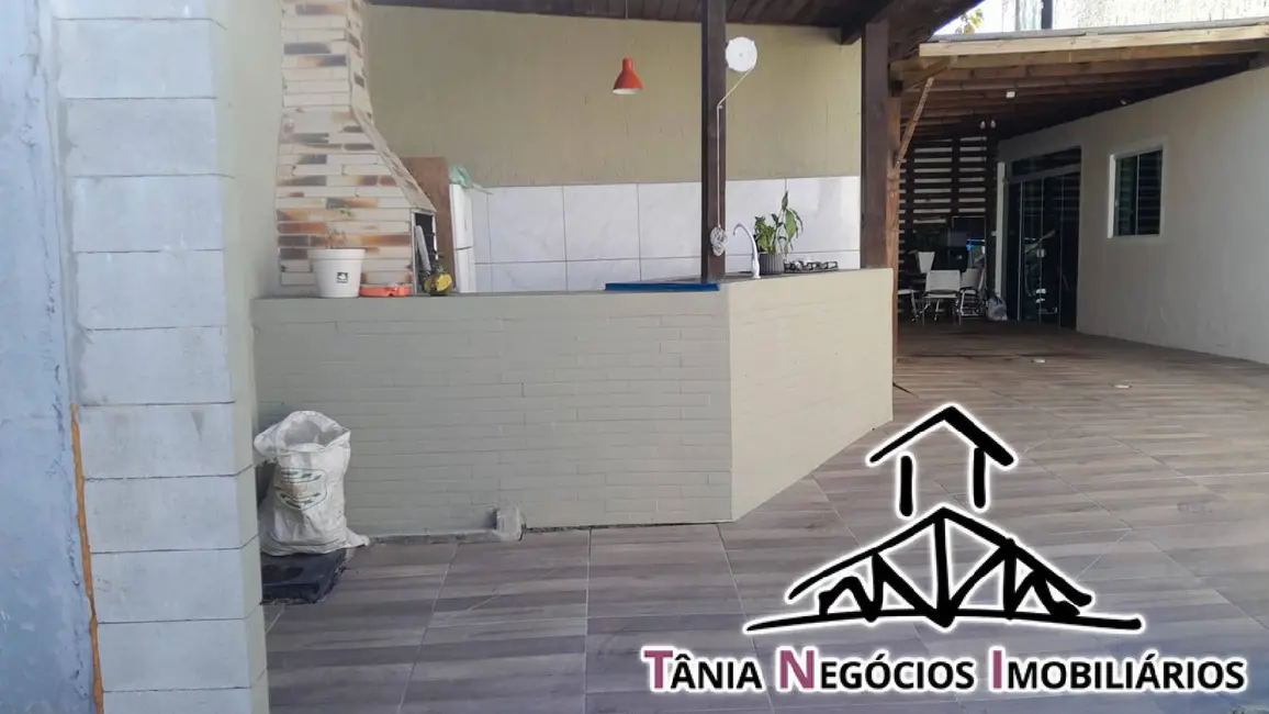 Casa com 2 quartos para alugar, 80m2 em Campeche, Florianopolis - SC - imagem 2 Foto 2 de Casa com 2 quartos para alugar, 80m2 em Campeche, Florianopolis - SC