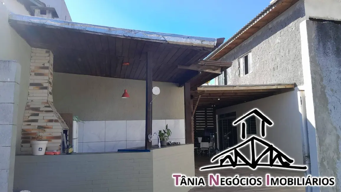 Casa com 2 quartos para alugar, 80m2 em Campeche, Florianopolis - SC - imagem 5 Foto 5 de Casa com 2 quartos para alugar, 80m2 em Campeche, Florianopolis - SC