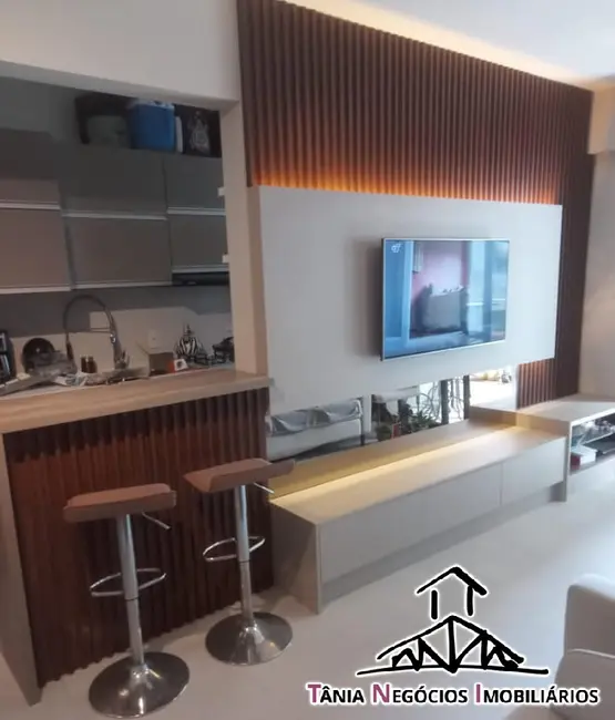 Apartamento com 1 quarto para alugar, 55m2 em Centro, Florianopolis - SC - imagem 3 Foto 3 de Apartamento com 1 quarto para alugar, 55m2 em Centro, Florianopolis - SC