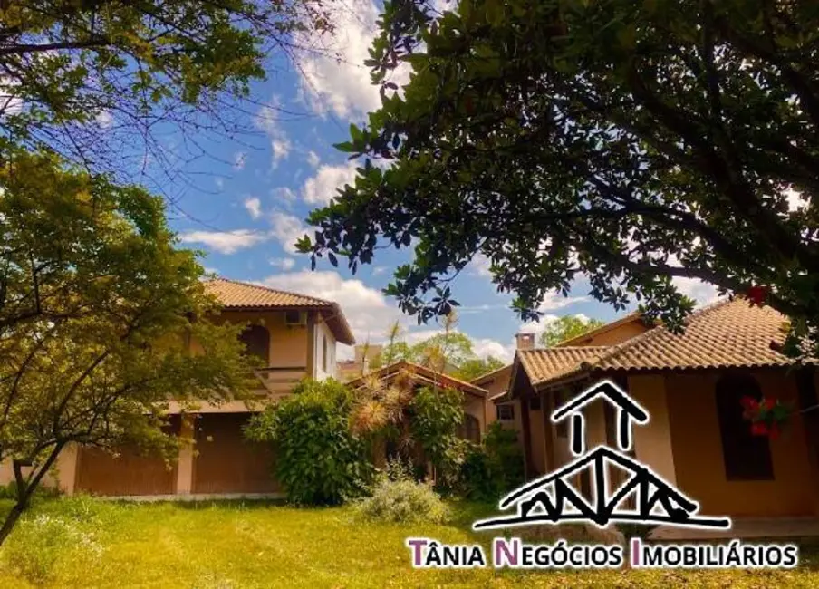 Casa com 4 quartos à venda e para alugar, 380m2 em Campeche, Florianopolis - SC - imagem 4 Foto 4 de Casa com 4 quartos à venda e para alugar, 380m2 em Campeche, Florianopolis - SC