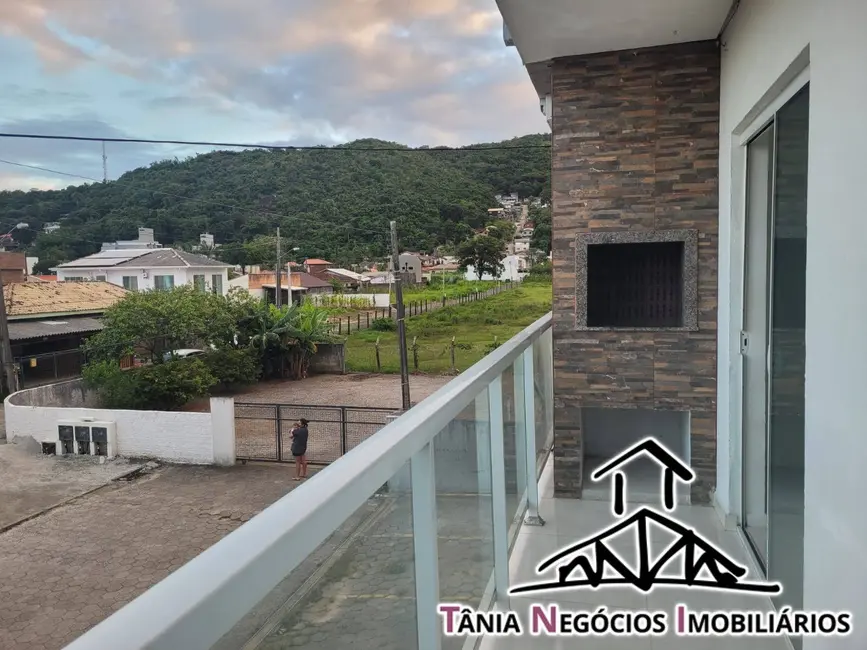 Foto 2 de Apartamento com 2 quartos para alugar, 70m2 em Ribeirão da Ilha, Florianopolis - SC
