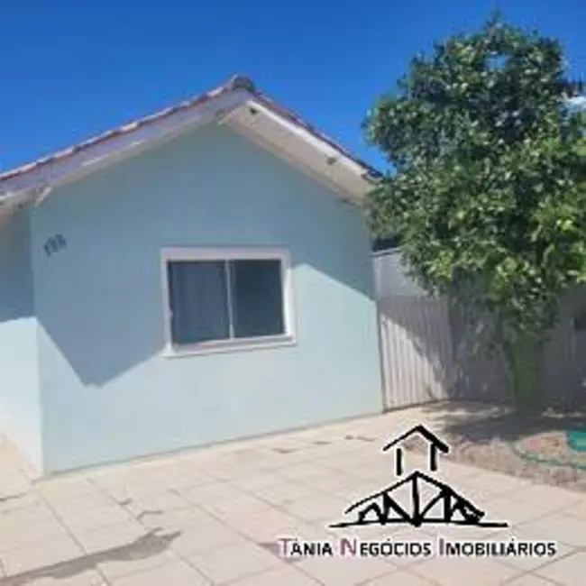 Foto 2 de Casa com 4 quartos para alugar, 200m2 em Carianos, Florianopolis - SC