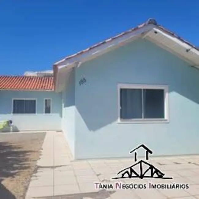 Foto 1 de Casa com 4 quartos para alugar, 200m2 em Carianos, Florianopolis - SC
