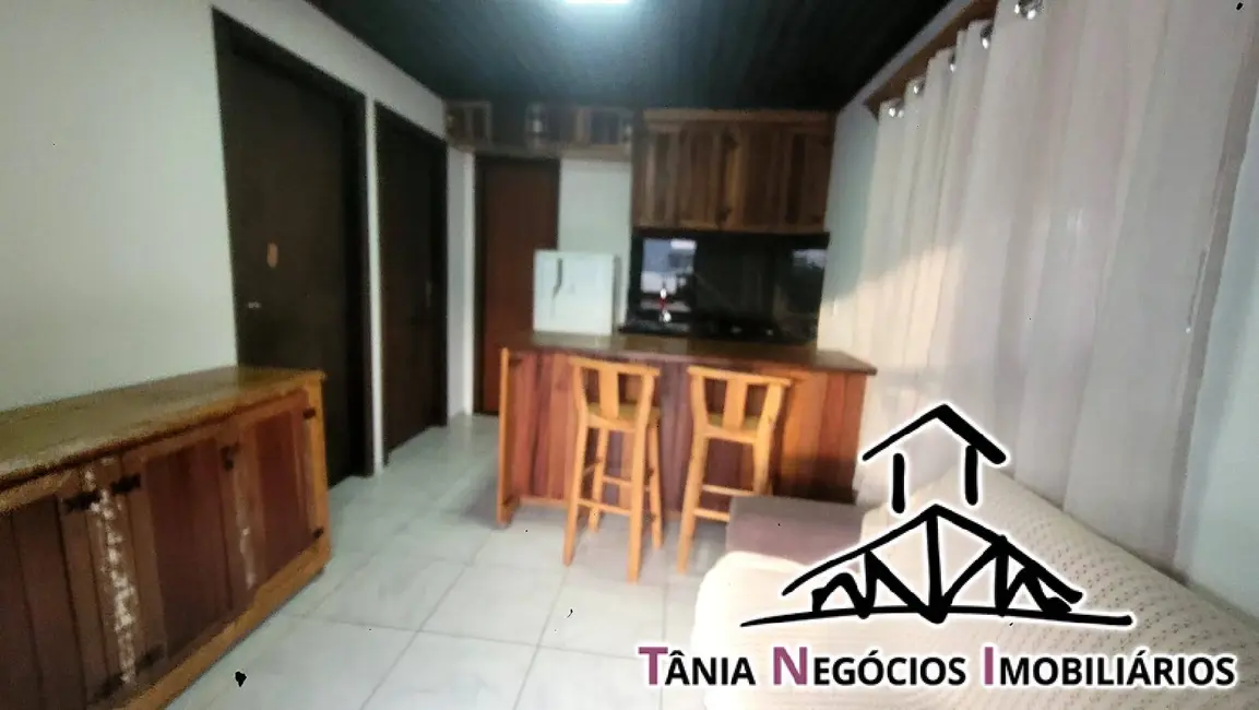 Foto 2 de Apartamento com 2 quartos para alugar, 45m2 em Campeche, Florianopolis - SC