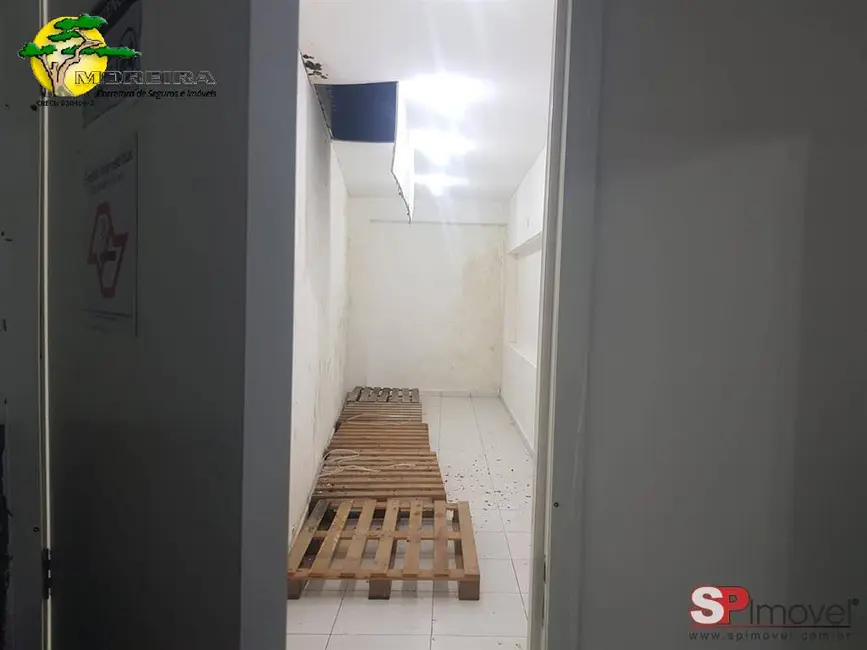 Sala Comercial à venda, 400m2 em Vila Romero, São Paulo - SP - imagem 6 Foto 6 de Sala Comercial à venda, 400m2 em Vila Romero, São Paulo - SP